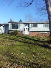 3679 Bon Air Dr, Hubbard OH  44425-2502 exterior