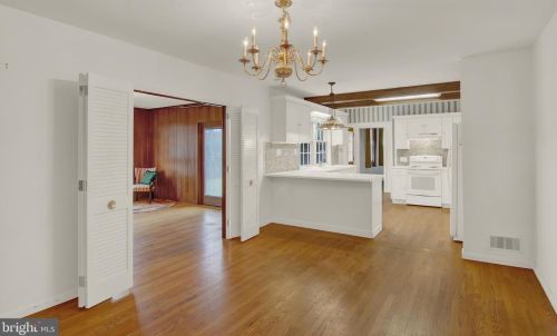 1226 Chestnut St, Hazle Township PA  18201-7502 exterior