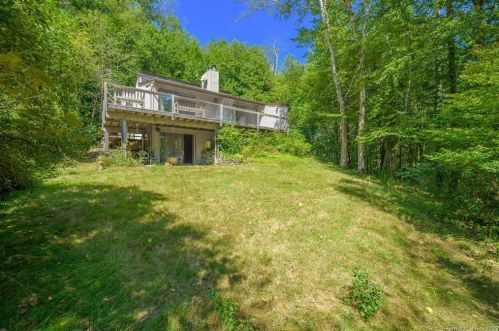 9 Howe Rd, Litchfield, CT 06759-3022