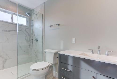 2592 Hewlett Ln, North Bellmore NY  11710-4413 exterior