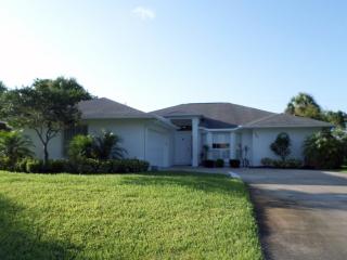 656 Atlantus Ter, Sebastian, FL 32958-5940