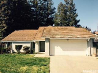 3721 Dix Ln, Modesto, CA 95356-1760