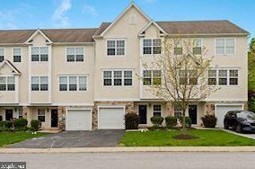 2760 Fynamore Ln, Downingtown, PA 19335-6027