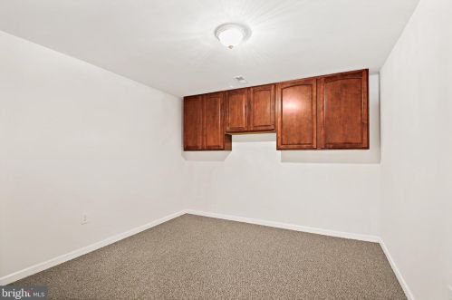 9450 Raith Ct, Bristow VA  20136-3505 exterior