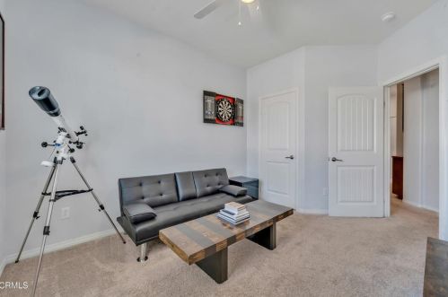 28778 Calle De La Paz Dr, Santa Clarita CA  91354-3006 exterior