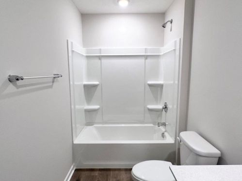 7827 Marjoram Pl, Englewood OH  45315-7942 exterior