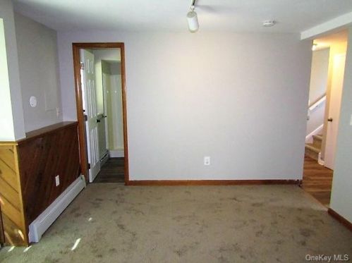 28 Raker Rd, Poughkeepsie NY  12603-5632 exterior