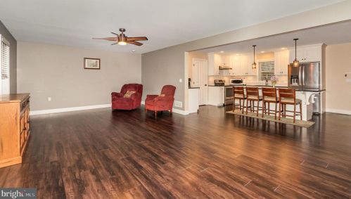4 Leiter Dr, Duncannon, PA 17020-8500