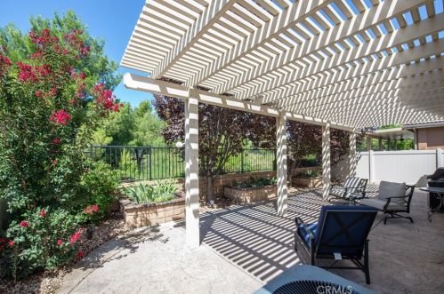 169 Canary Crk, Beaumont CA  92223-7311 exterior
