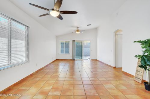 8230 Wheatfield Dr, Tucson, AZ 85741-1258