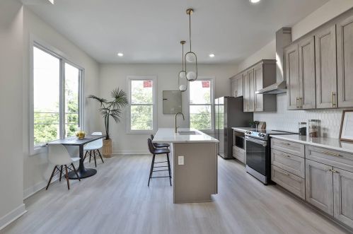 1255 Pike St, Covington KY  41011-2136 exterior