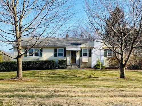 34 Robert Ln, Wallingford CT  06492-4317 exterior