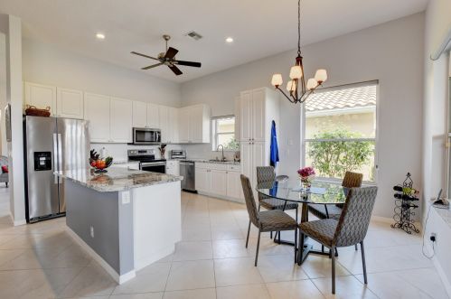 7268 Trentino Way, Boynton Beach, FL 33472-7306