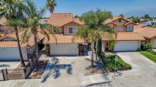 1077 Christobal Ln, Colton, CA 92324-6613