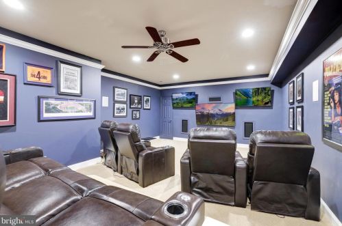 19058 Boyer Fields Pl, Leesburg VA 20176-1643 exterior