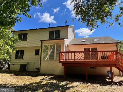 5511 Cedar Ridge Dr, Fredericksburg VA  22407-7700 exterior