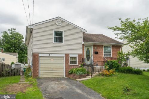 71 Pulaski St, Pottstown, PA 19464-6258