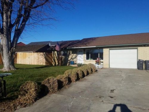 5007 Viola Ave, Yakima, WA 98908-4014