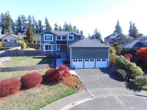 7017 Cormorant Pl, Bremerton, WA 98312-8835