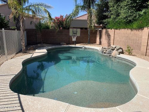 2925 Elmwood Pl, Chandler, AZ 85249-3590