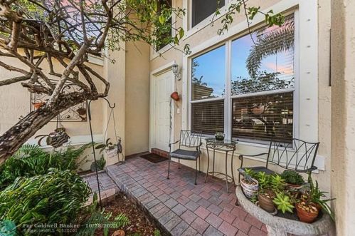 7790 17th Ct, Hollywood, FL 33024-0915