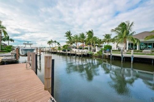 1399 Osprey Ave, Naples FL  34102-3448 exterior