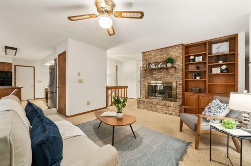 2375 Chickasaw Dr, London OH  43140-9014 exterior