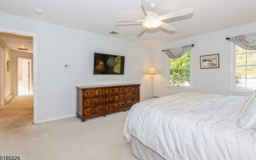 5 Shirewood Dr, Scotch Plains NJ 07076-2513 exterior