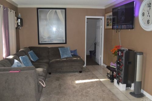 2533 Flores St, San Bernardino, CA 92407-6719