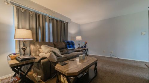 2836 Coral Dr, Hobart, IN 46342-3518