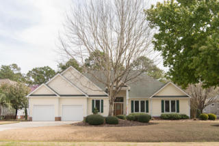 3579 Beaver Creek Dr, Oak Island, NC 28461-8693