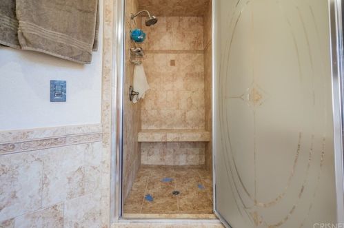 2828 Inyo Cir, Simi Valley CA 93063-2002 exterior