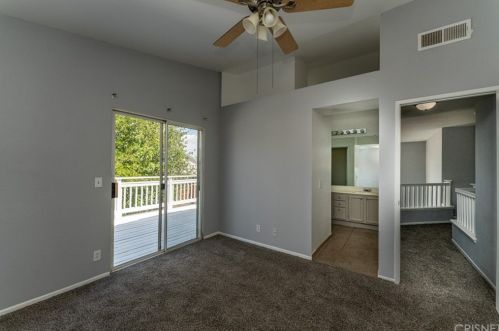 43234 Vineyard Dr, Lancaster CA  93535-4920 exterior