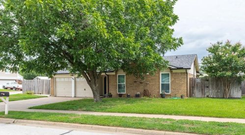 1917 Schumac Ln, Bedford, TX 76022-6860
