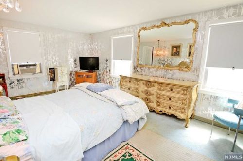 968 Phelps Rd, Teaneck NJ  07666-5624 exterior