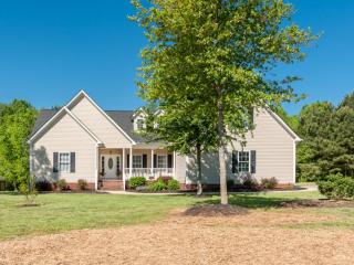 241 Brown Pelican Ct, Lake Wylie, SC 29710-8264