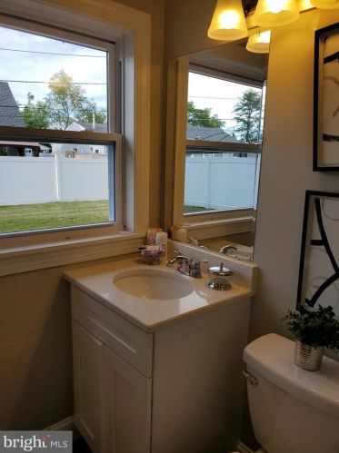 100 Echohill Ln, Willingboro NJ  08046-2206 exterior