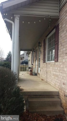30 Larch Dr, Lees Cross Roads, PA 17257-8739