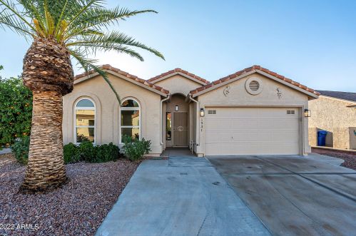 1931 Winged Foot Dr, Chandler, AZ 85249-8632