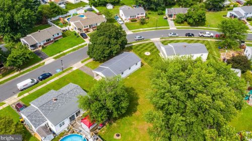 958 Buck Dr, Dover DE  19901-6650 exterior