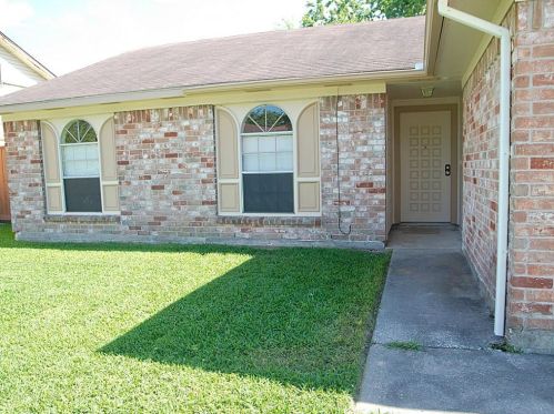 1210 Thomas Dr, Humble, TX 77338-5139