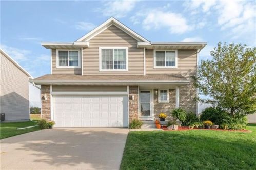 306 44th St, Ankeny, IA 50021-4909