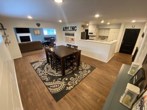 10402 Whirlaway St, Cypress CA  90630-4466 exterior