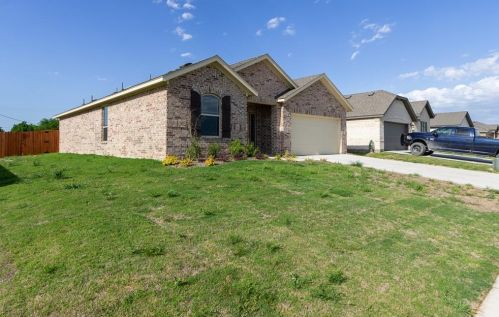 405 Stoneridge Dr, Vaughan TX  76645-3093 exterior