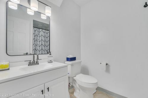 23 Yorkshire Dr, Jackson Twp NJ  08527-2626 exterior