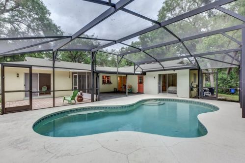 1635 Alden St, Deland, FL 32720-4549