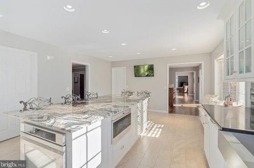 4312 Wyndemere Cir, Schnecksville PA  18078-3529 exterior