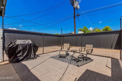 4711 15th Ave, Phoenix AZ  85015-3945 exterior