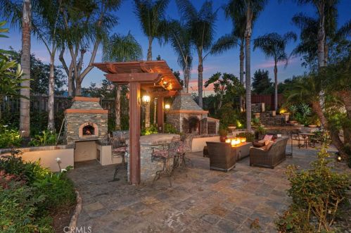 6468 Paseo Cerro, Carlsbad CA  92009-1904 exterior