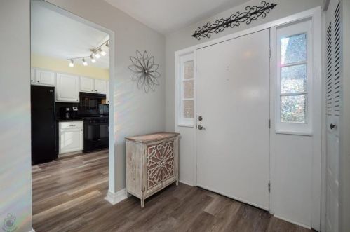 140 Vista Dr, Easton PA  18042-7202 exterior